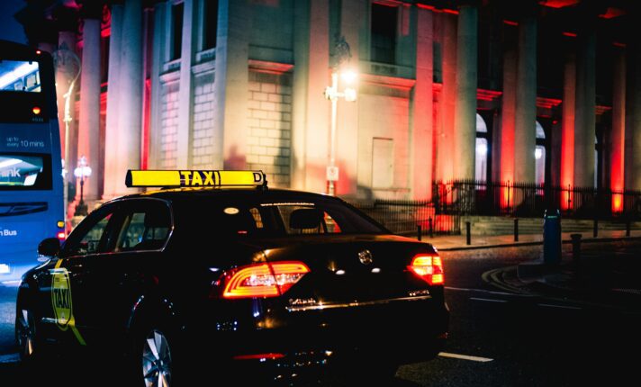 Tem Uber na Irlanda? Entenda Como Funciona o Serviço no País